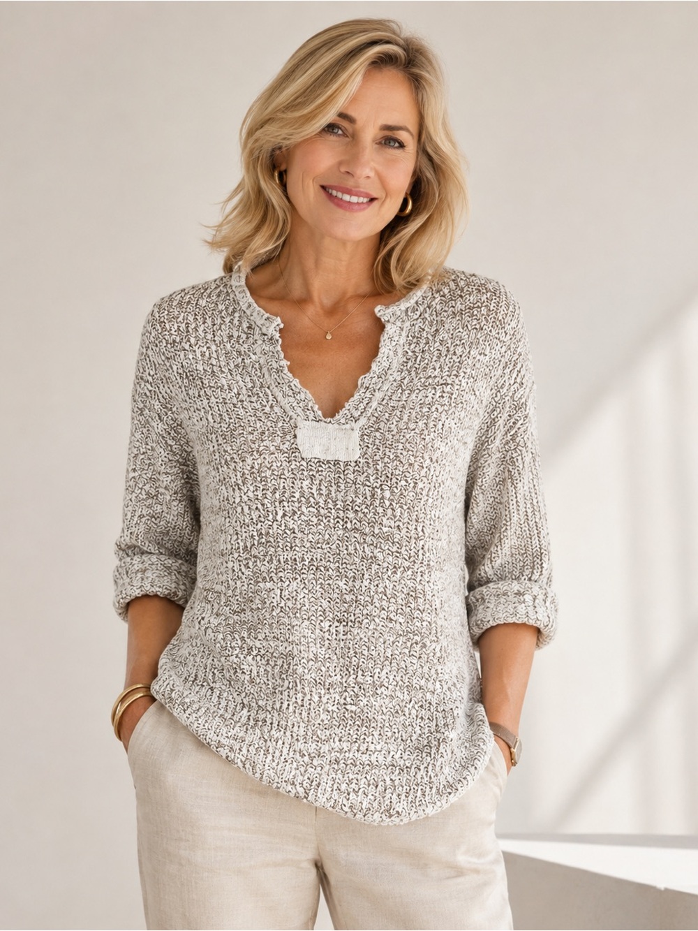 NWT Day to Day Blu Pepper V Neck Short Sleeve Oatmeal Sweater Women’s Sz Small